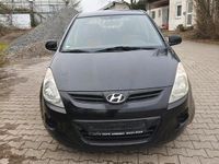 Gebraucht Hyundai i20 78 PS (57 kW) 2009 Schwarz Kleinwagen