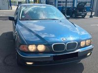 Second-hand BMW 520 150 CP (110 kW) 1999 Albastru Berlinǎ