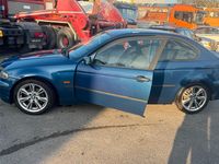 Gebraucht BMW 316 115 PS (84 kW) 2001 Blau Coupé