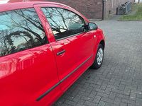 Gebraucht VW Fox 54 PS (39 kW) 2005 Rot Kleinwagen