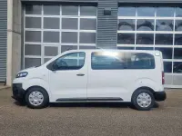 Gebraucht Opel Vivaro 120 PS (88 kW) 2023 Casablancaweiss/glacier/arctic Van / Kleinbus