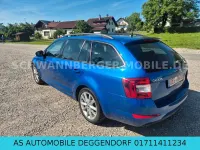 Gebraucht Skoda Octavia Style 179 PS (131 kW) 2016 Blau Kombi