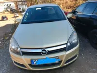 Usata Opel Astra 109 CV (80 kW) 2004 Oro Utilitaria