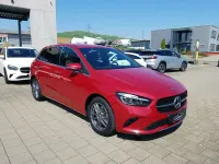 Gebraucht Mercedes E250 163 PS (119 kW) 2023 Manufaktur patagonienrot ... Limousine