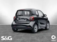 Gebraucht Smart ForTwo Coupé 60 kW (82 PS) 2023 Bodypanels in black Kleinwagen