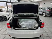 Gebraucht Skoda Superb Elegance 170 PS (125 kW) 2015 Moonweiss metallic Limousine