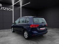 Gebraucht VW Touran Comfortline 122 PS (89 kW) 2021 Atlantik blue metallic Van / Kleinbus