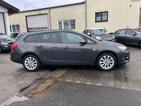 Gebraucht Opel Astra Active 140 PS (102 kW) 2013 Grau Kombi