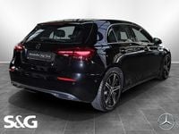 Gebraucht Mercedes A180 Progressive 136 PS (100 kW) 2024 Metalliclack kosmosschwarz Limousine