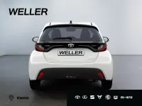 Neu Toyota Yaris Active 116 PS (85 kW) 2026 Super white Kleinwagen