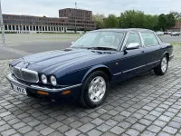 Gebraucht Jaguar XJ8 Sovereign 284 PS (208 kW) 2000 Blau Limousine