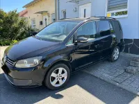 Gebraucht VW Touran Comfortline 105 PS (77 kW) 2010 Schwarz Van / Kleinbus