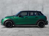 Gebraucht Mini Cooper Classic 136 PS (100 kW) 2021 British racing green iv metall Kleinwagen