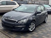 Gebraucht Peugeot 308 Active 125 PS (91 kW) 2013 Grau Limousine