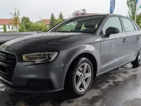 Gebraucht Audi A3 150 PS (110 kW) 2019 Grau Limousine
