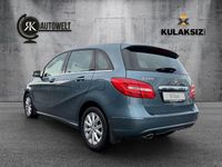 Gebraucht Mercedes B200 156 PS (114 kW) 2012 Blau Van / Kleinbus
