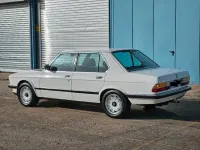Gebraucht BMW 535 218 PS (160 kW) 1986 Weiß Limousine