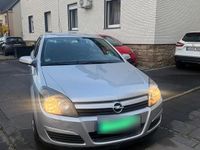 Gebraucht Opel Astra 105 PS (77 kW) 2005 Kleinwagen