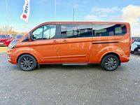 Gebraucht Ford Tourneo Titanium 131 PS (96 kW) 2019 Hokkaidoorange metallic Van / Kleinbus