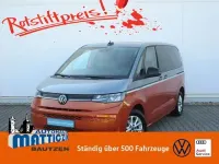 Gebraucht VW Multivan Life 150 PS (110 kW) 2023 Silber Van / Kleinbus