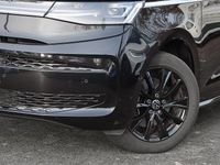 Second-hand VW Multivan Style 150 CP (110 kW) 2024 Negru Monovolum