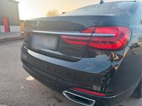 Second-hand BMW 730 258 CP (189 kW) 2016 Negru Berlinǎ