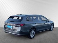 Gebraucht Skoda Superb Essence 150 PS (110 kW) 2024 Grau Kombi