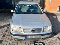 Gebraucht VW Bora 101 PS (74 kW) 1999 Grau Limousine