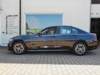 Gebraucht BMW 318 Sport Line 156 PS (114 kW) 2022 Schwarz Limousine