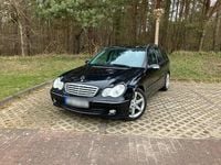 Gebraucht Mercedes C320 224 PS (164 kW) 2005 Blau Kombi