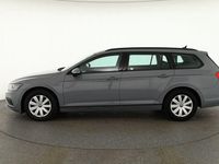 Gebraucht VW Passat 122 PS (89 kW) 2022 Grau Kombi
