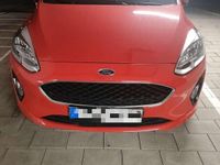 Gebraucht Ford Fiesta Cool & Connect 75 PS (55 kW) 2020 Rot Limousine