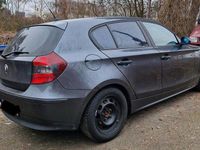Gebraucht BMW 118 122 PS (89 kW) 2005 Grau Kleinwagen