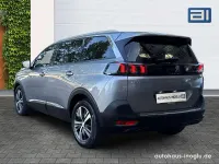 Gebraucht Peugeot 5008 Allure 131 PS (96 kW) 2024 Grau SUV