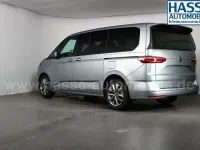 Gebraucht VW Multivan Life 150 PS (110 kW) 2024 Silber Van / Kleinbus