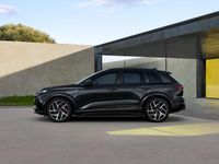 Neu Audi Q6 e-tron Performance 225 kW (306 PS) 2025 Beige (mythosschwarz metallic) SUV