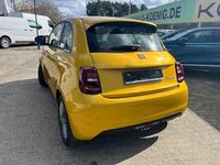Neu Fiat 500 65 PS (47 kW) 2026 Gelb Kleinwagen