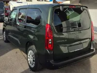 Neu Fiat Doblò 131 PS (96 kW) 2025 Khaki Van / Kleinbus