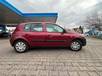Gebraucht Renault Clio II 75 PS (55 kW) 2003 Rot Kleinwagen