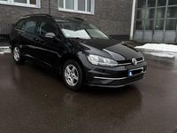 Gebraucht VW Golf VII 116 PS (85 kW) 2018 Schwarz Kombi