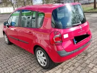 Usado Renault Modus 75 CV (55 kW) 2011 Rojo Monovolumen