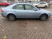 Gebraucht Ford Mondeo 145 PS (106 kW) 2006 Blau Limousine