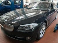 Gebraucht BMW 520 184 PS (135 kW) 2012 Schwarz Kombi
