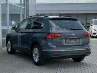 Gebraucht VW Tiguan Life 150 PS (110 kW) 2023 Grau SUV