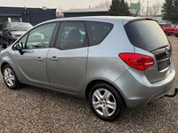 Gebraucht Opel Meriva Design Edition 110 PS (80 kW) 2012 Silber Van / Kleinbus