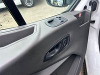 Gebraucht Ford Transit 131 PS (96 kW) 2020 Weiß Van / Kleinbus