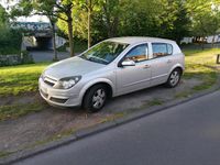 Second-hand Opel Astra 2005 Argintiu Coupe