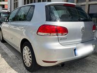 Gebraucht VW Golf VII Style 105 PS (77 kW) 2012 Silber Limousine