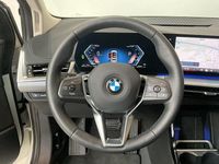 Używany BMW 220 156 KM (114 kW) 2025 Biały Minivan