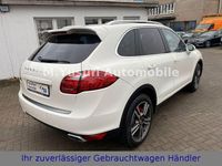 Second-hand Porsche Cayenne 211 CP (155 kW) 2010 Alb SUV